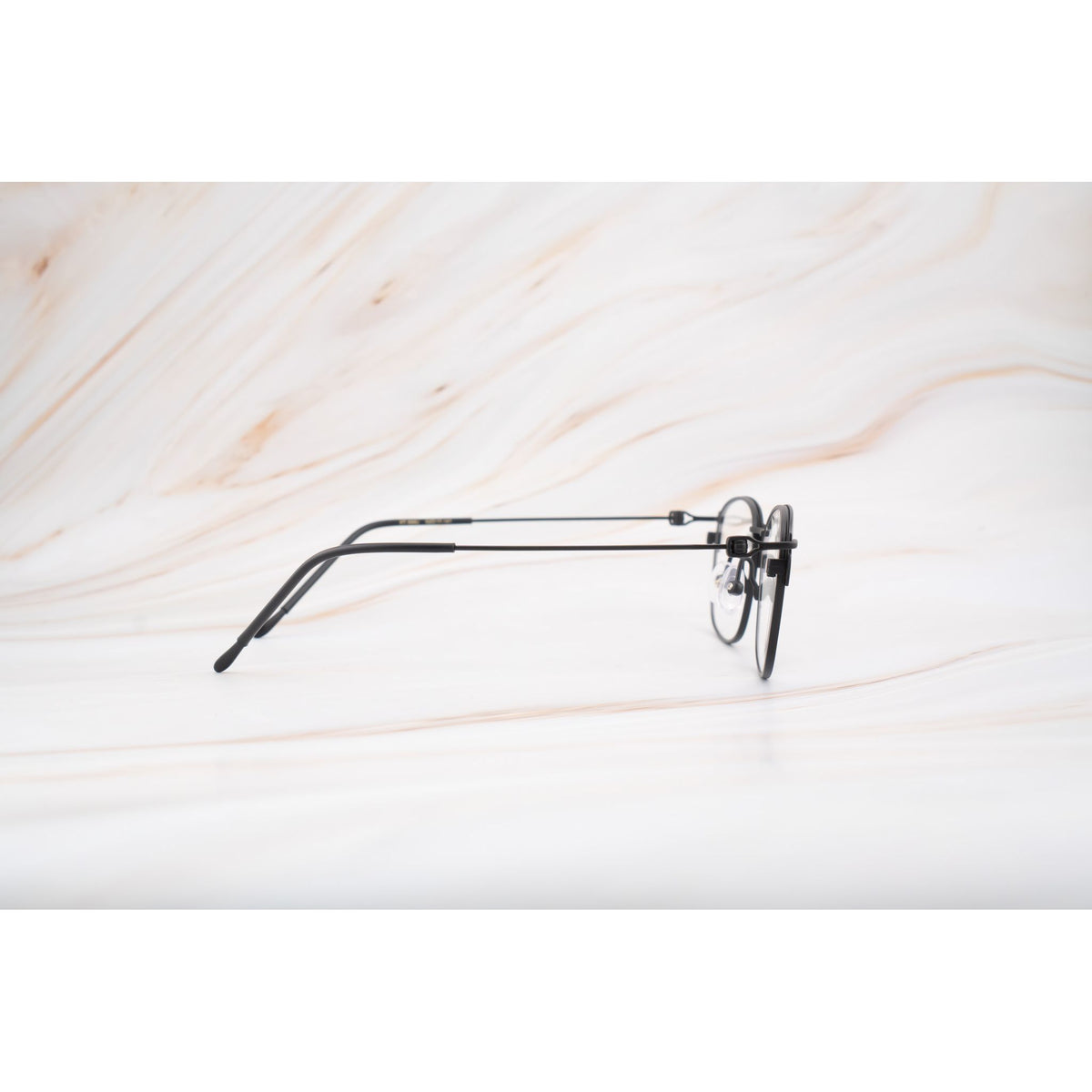 Kio Yamato KT-568U color 01 Matte Black — frame view 3