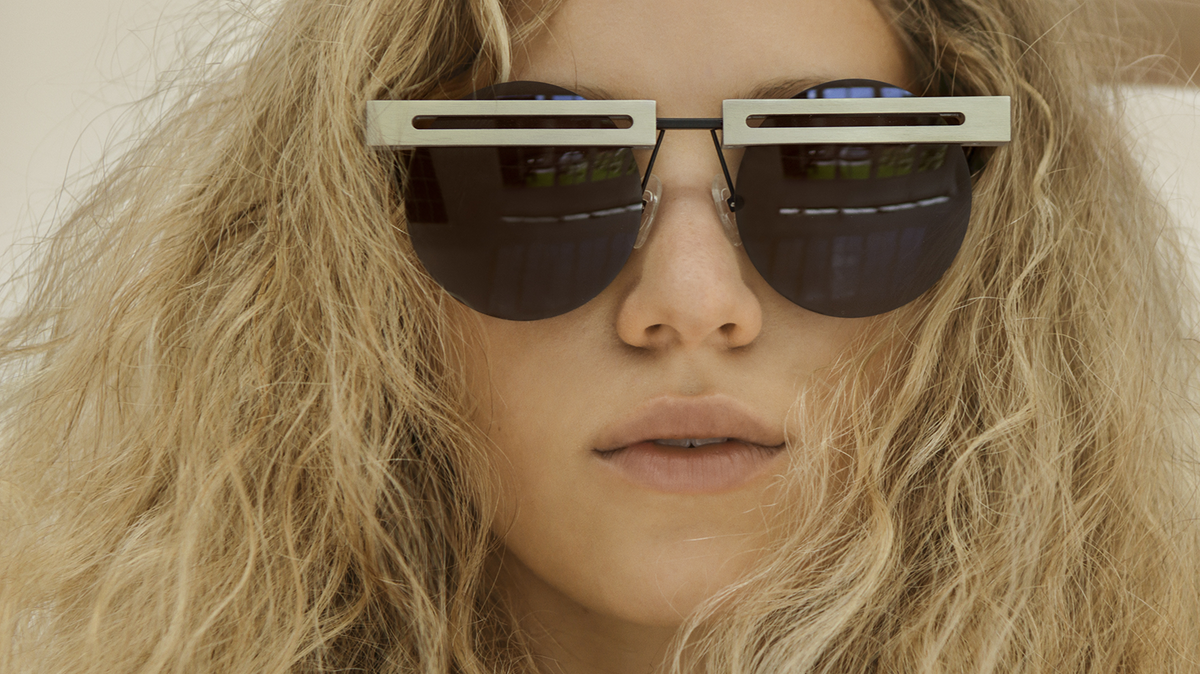 HARAJUKU - Silver Sunglasses — manufacturer lifestyle photo 1
