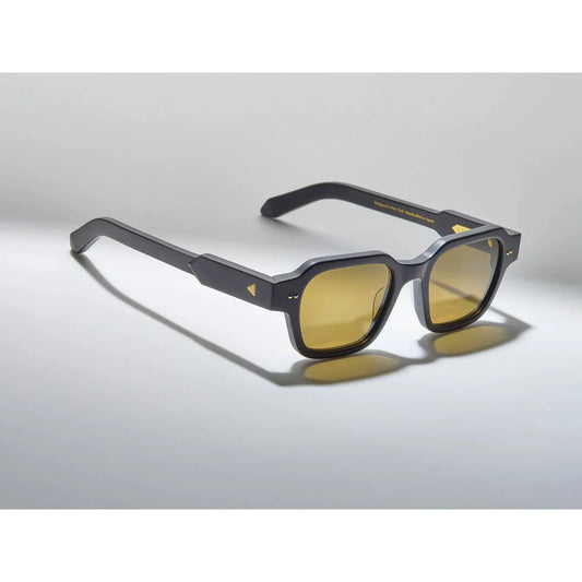 The Face - Matte Black / Gold