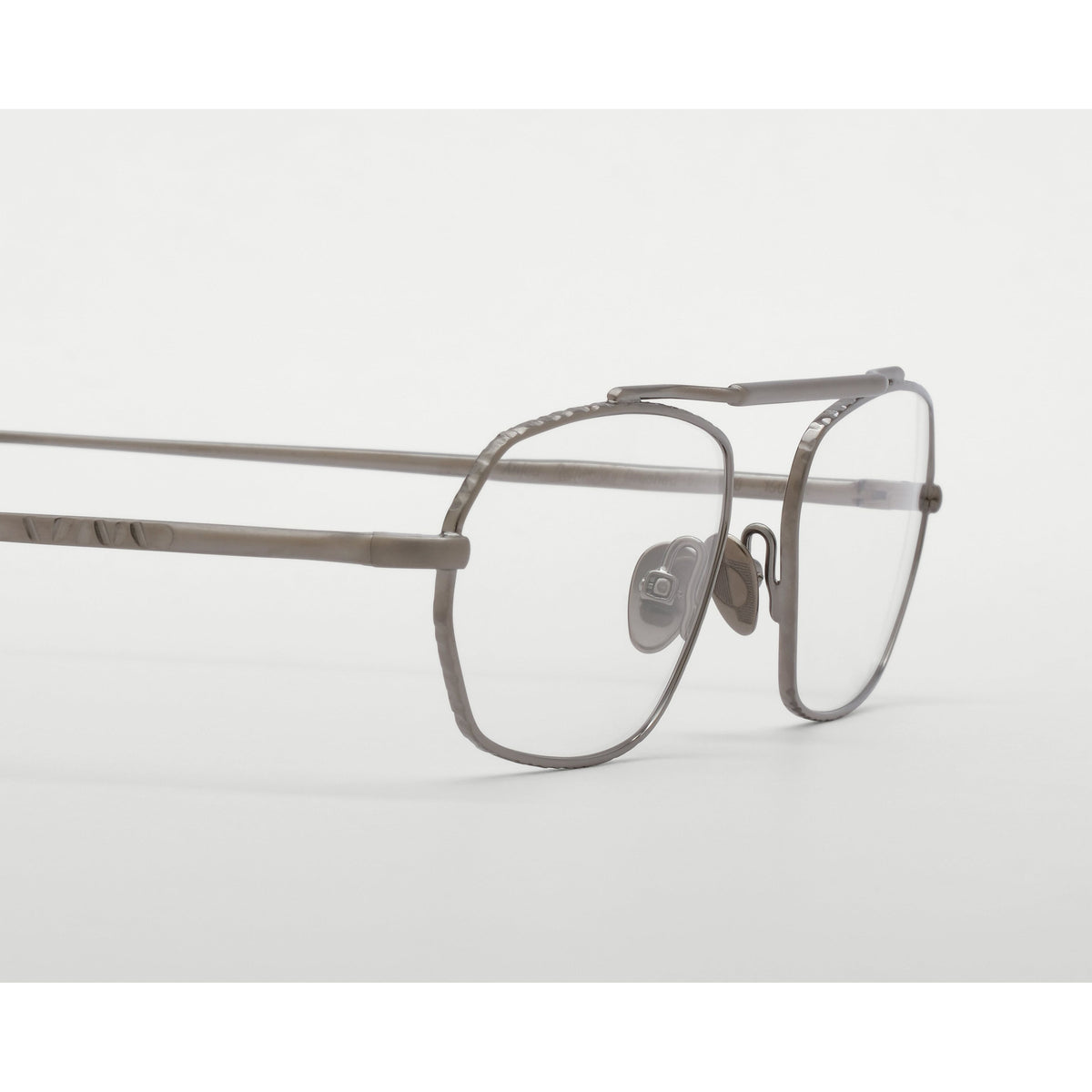 AHLEM Anjou — Optical — Ruthenium Brushed — detail view 2