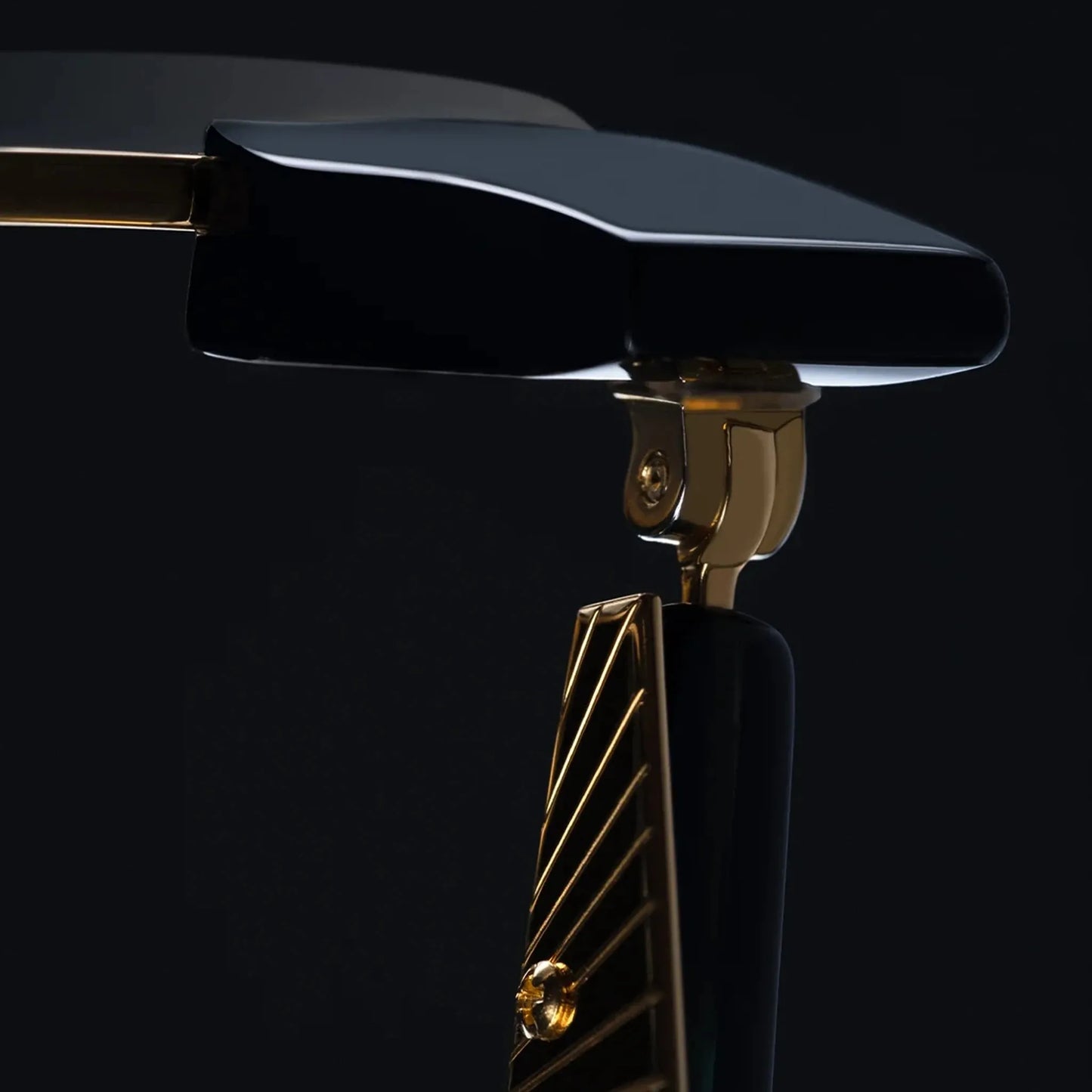 Lotova // White Gold - Black w/ Clear