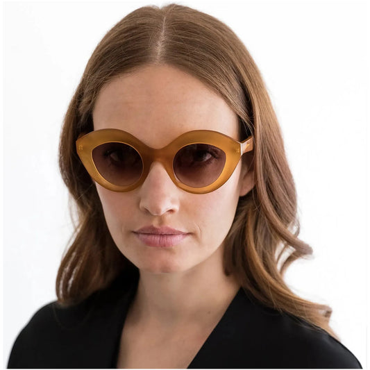 Nina - Amber Gradient