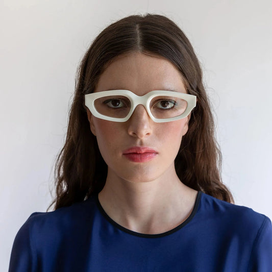 Ruth - Off-White - Demo Lenses