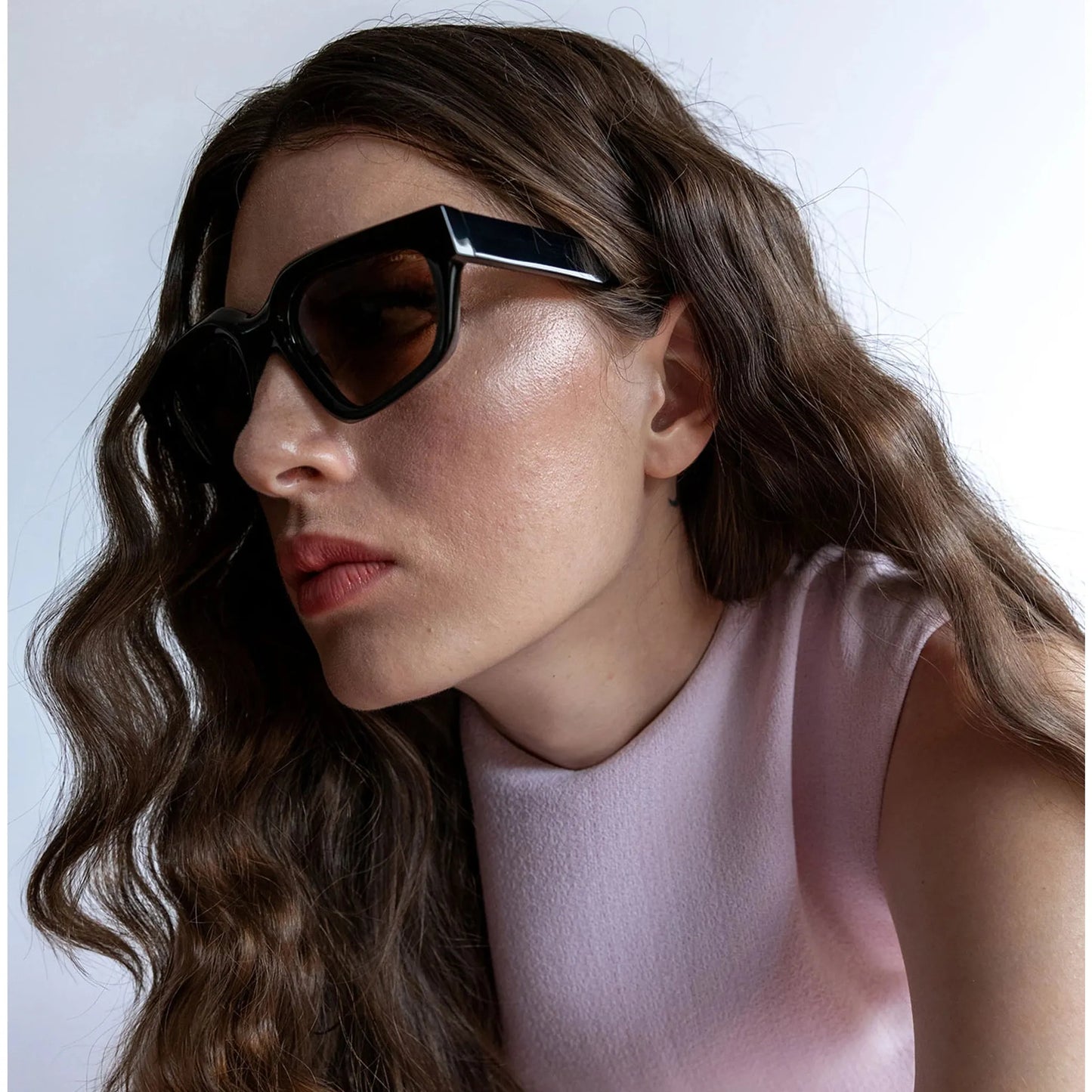 Sebastian - Black Solid