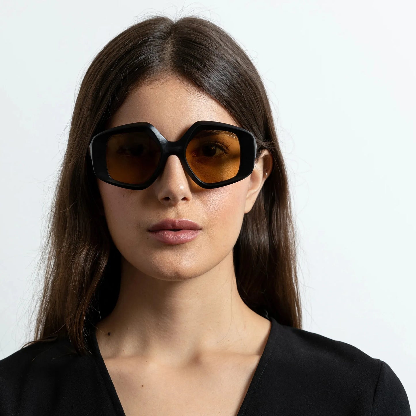 Stella - Natural Black Vintage