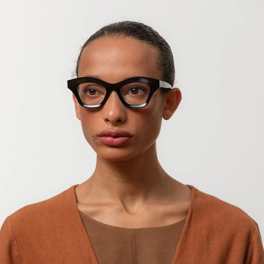 Tessa Petit - Black / Clear Lenses