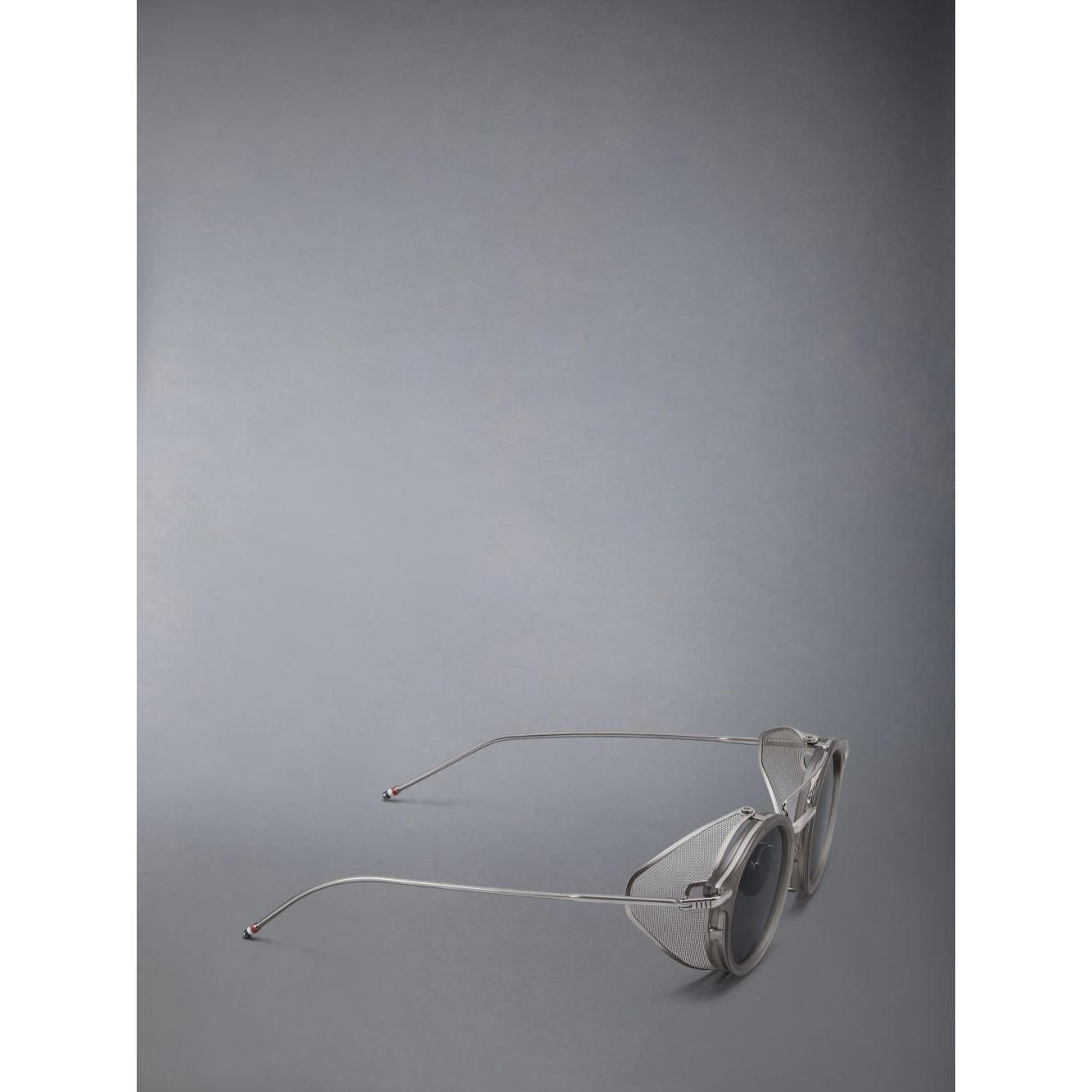 Round Sunglasses W/Side Shields - Acetate / Titanium - UES804A-G0003-068