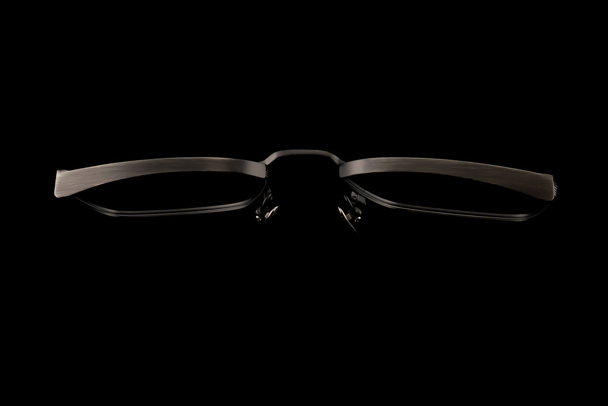 Kio Yamato KT-583U color 05 Brushed Titanium — frame view 3