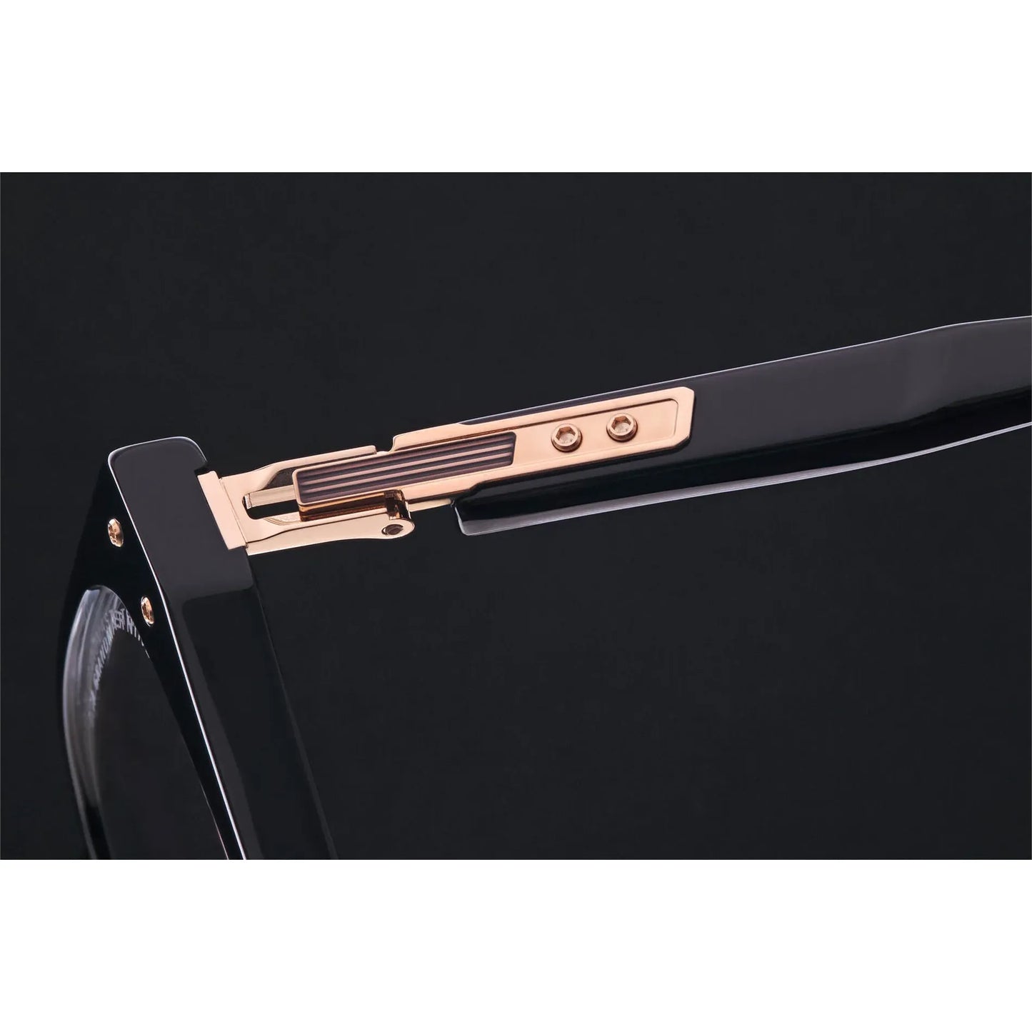 Grandmaster-Nine // Crystal Black Moss DTS464-A-03 - Point of U. | Boston