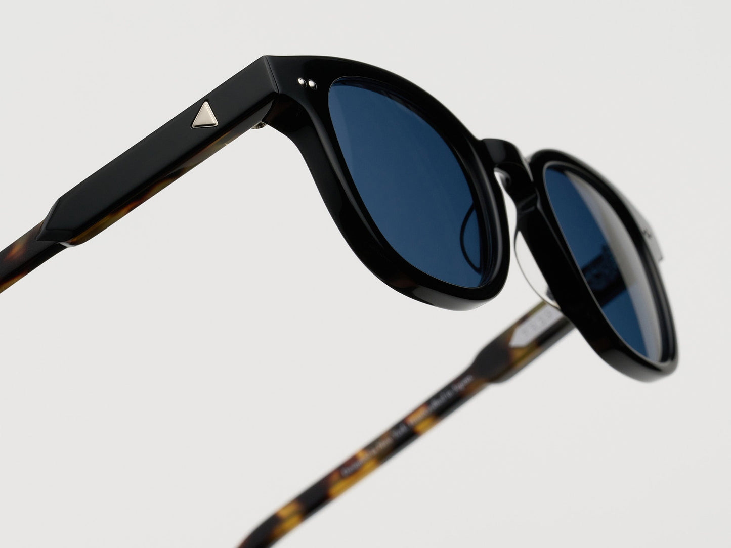 PRESS The Rebel / Black Tortoise / Silver - TI015 - view 2