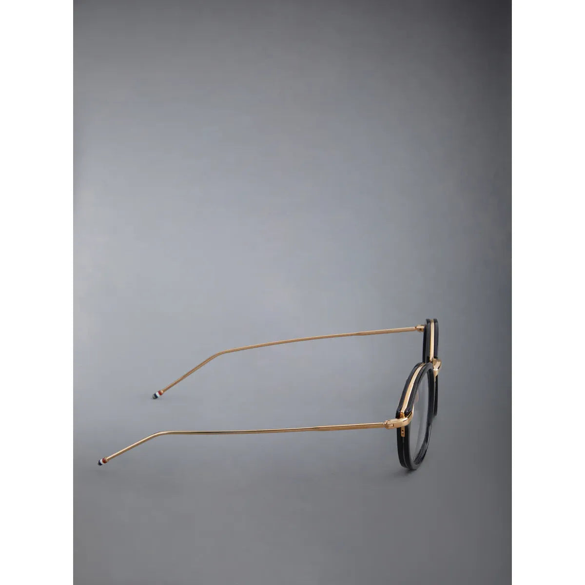* Round eyeglasses in acetate UEO011A-G0003-001 - Point of U. | Boston
