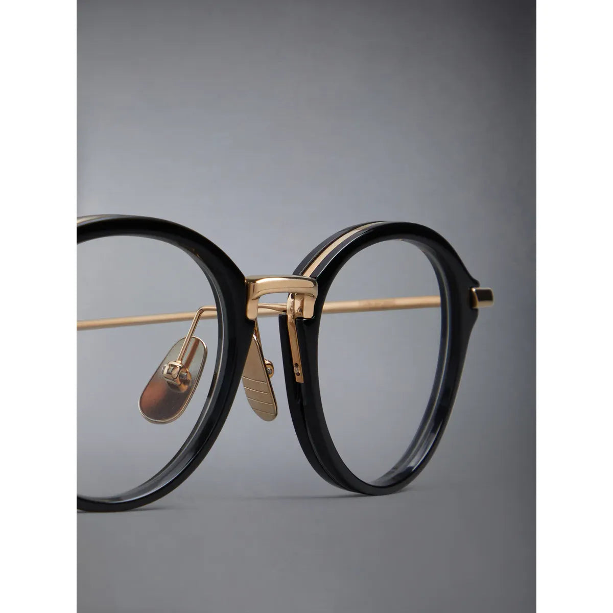 * Round eyeglasses in acetate UEO011A-G0003-001 - Point of U. | Boston
