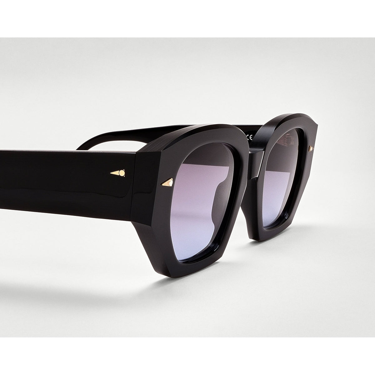 AHLEM Constantine — Sunglasses — Black/Blue Gradient — detail view 2