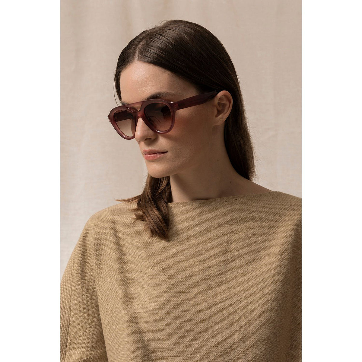 Lapima Jobim - Violet Blue worn by a model