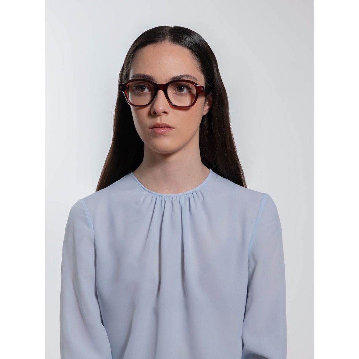 Lapima Bento - Rubi / Optical worn by a model