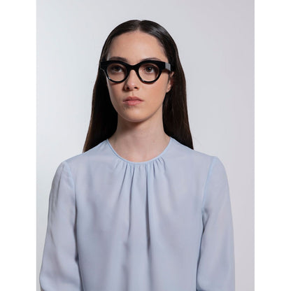 Lapima Guga Petit - Black / Optical worn by a model