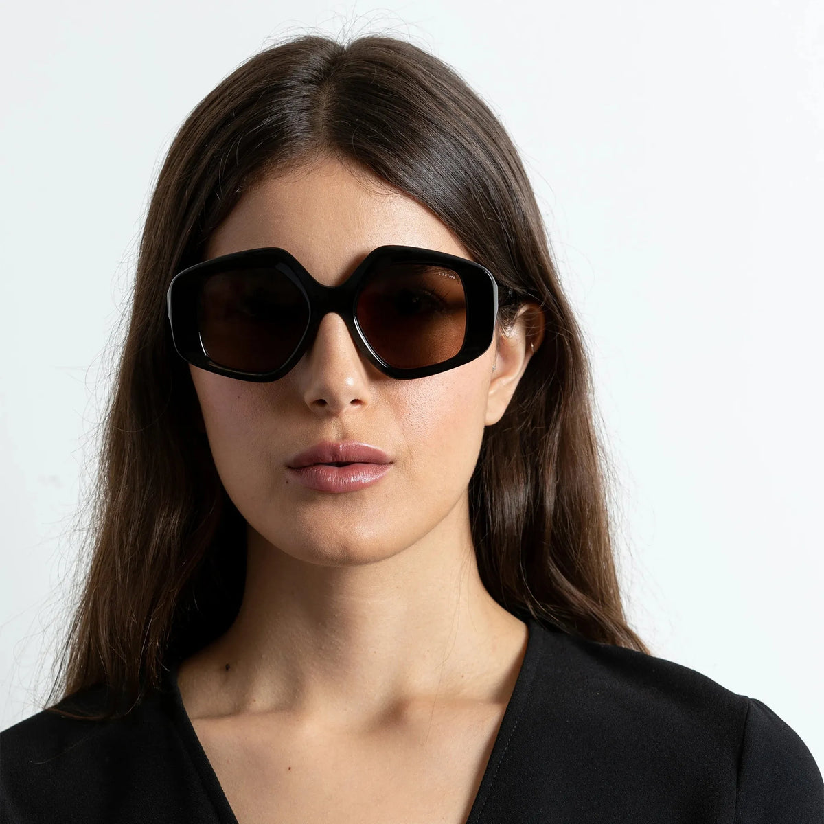 Stella - Black Solid - Point of U. | Boston