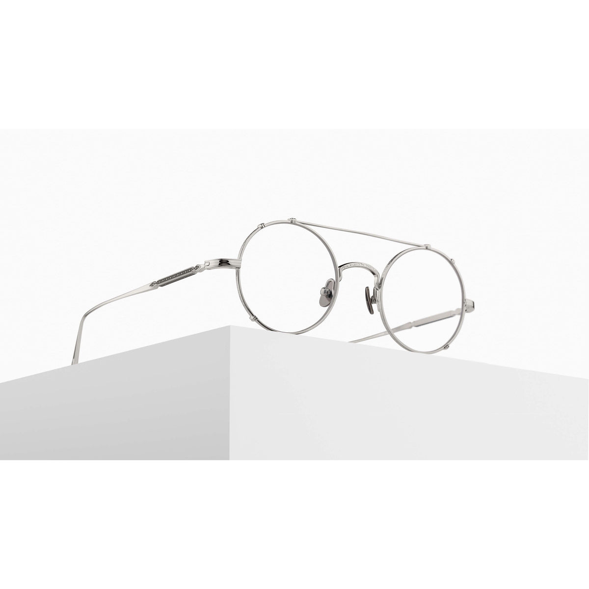 Matsuda M3143.RX.PW.46, three-quarter view