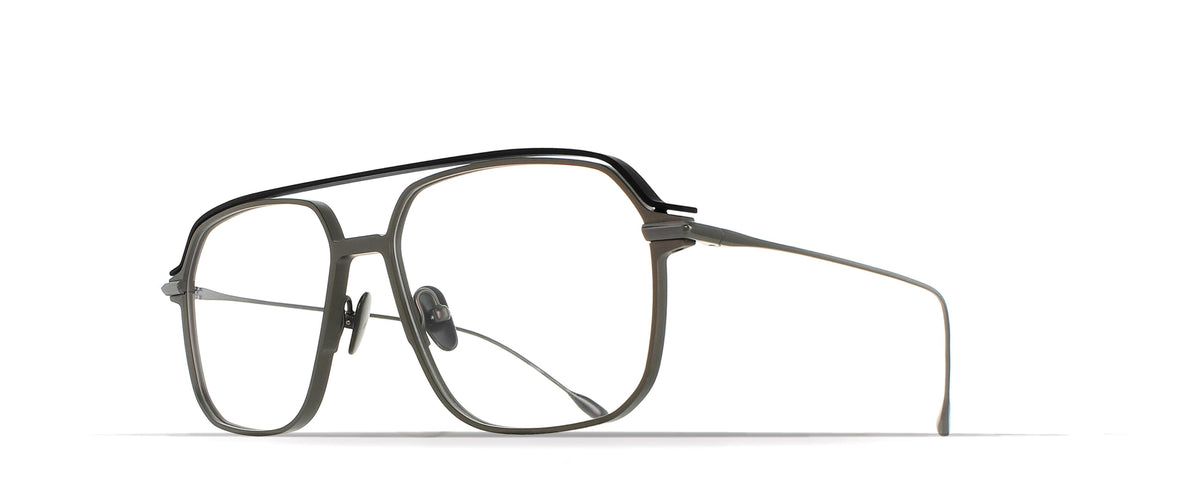 BRETT OLIVER C06 - Gunmetal/Black - three-quarter view